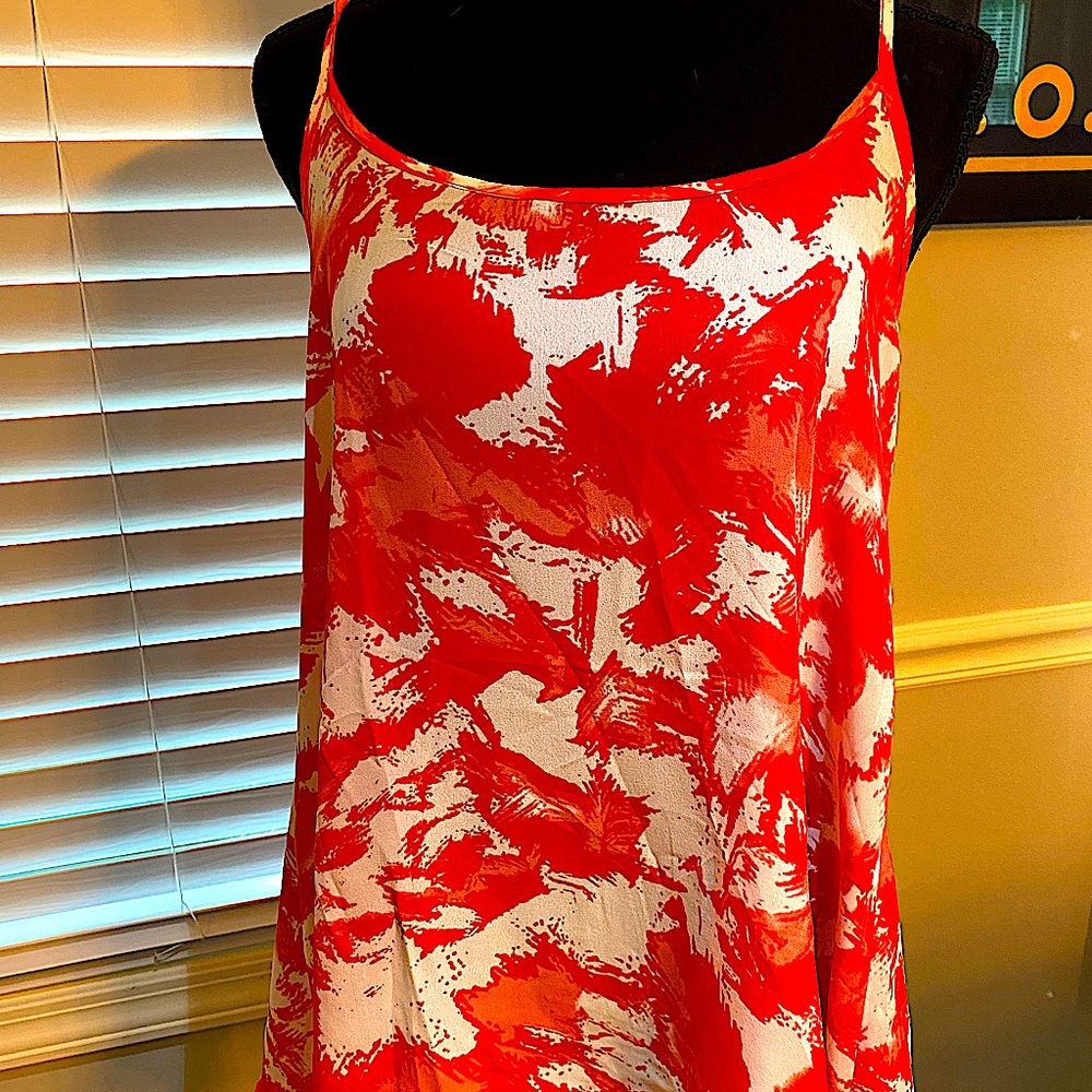 Red/white patterned tank top